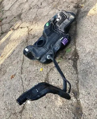 Citroen C4 III e-C4 Fuel tank 9837255680