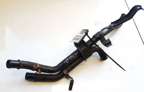 Engine coolant pipe/hose