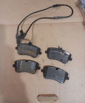 Mercedes-Benz C W203 Brake pads (front) 