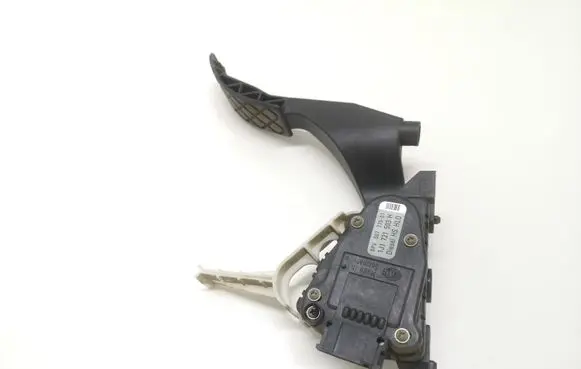 Skoda Octavia Mk1 (1U) Accelerator throttle pedal 6PV00777001 1J1721503H