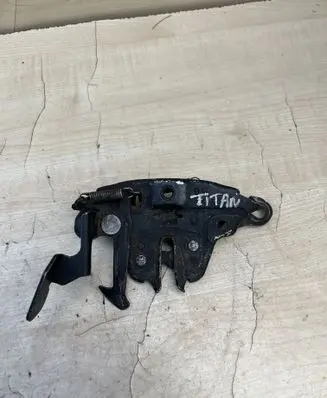 Nissan Titan Engine bonnet/hood lock/catch