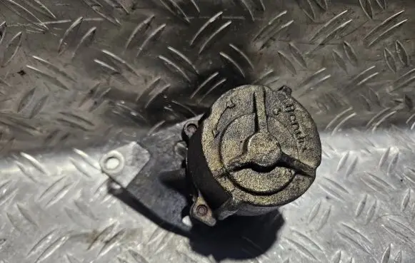 Vacuum pump