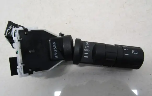 Nissan Qashqai Wiper control stalk 9505SN