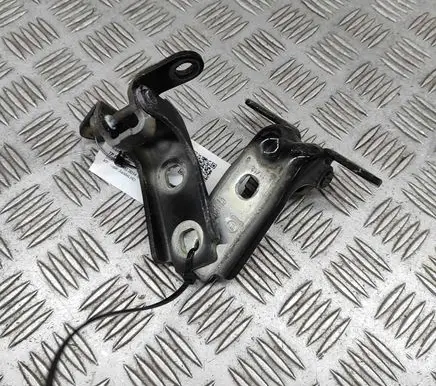 Chevrolet Camaro Front door hinges set 13501711 13501712