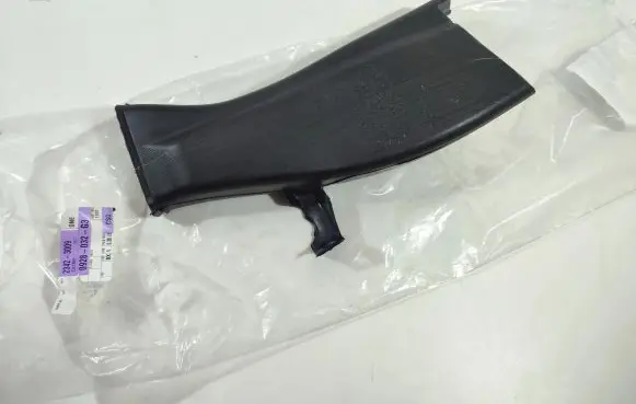 Chevrolet Camaro Intercooler air guide/duct channel 23423009