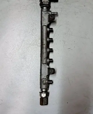 Volkswagen PASSAT B6 Fuel main line pipe 03L089C