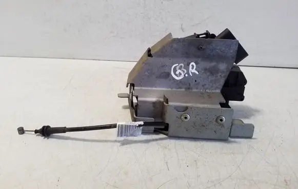 Loading door lock