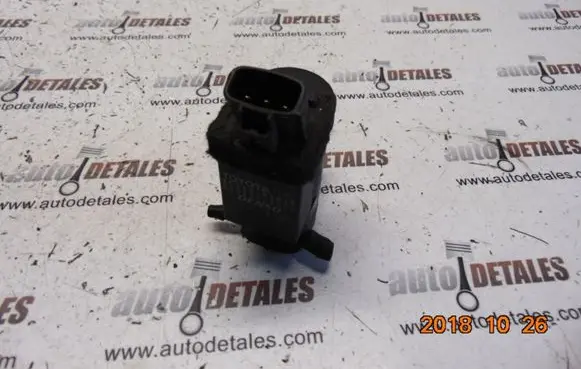 Toyota Corolla Verso E121 Windscreen/windshield washer pump 8533044010
