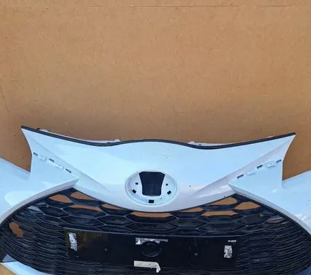 Toyota Yaris Front bumper 521190DA40 531020D140