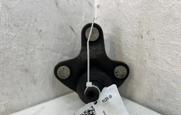 Volkswagen Golf VIII Front ball joint 