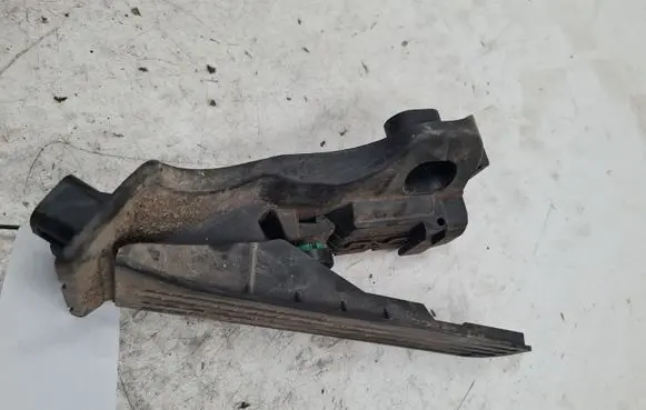 Volkswagen PASSAT B6 Accelerator throttle pedal 1K1723503L