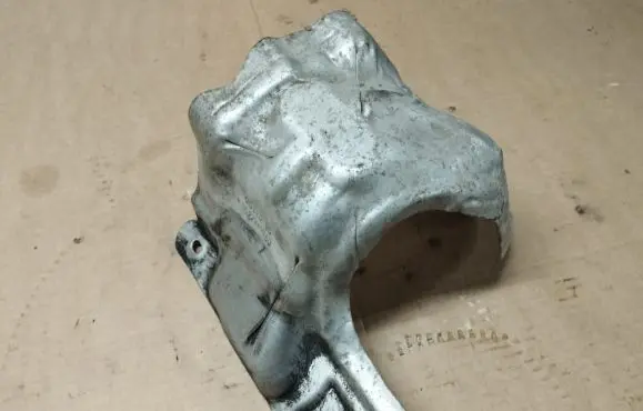 Peugeot 308 Heat shield in engine bay 9672318980