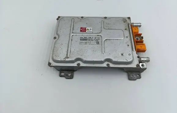 Voltage converter inverter