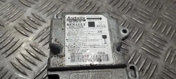 Renault Scenic I Airbag control unit/module 8200117652b