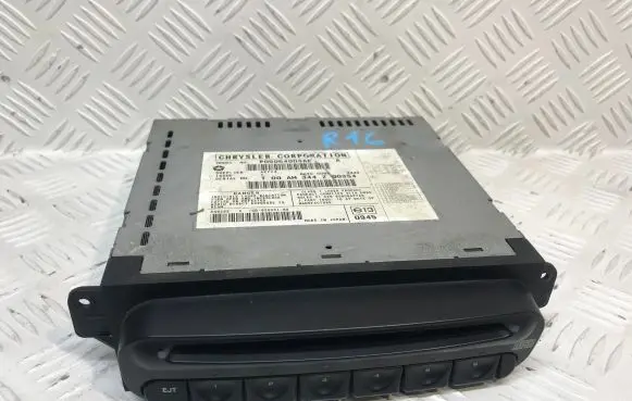 Chrysler Voyager CD/DVD changer P05064003AE