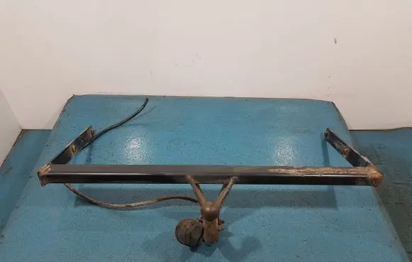 Volkswagen Touran I Detachable towbar 23232323