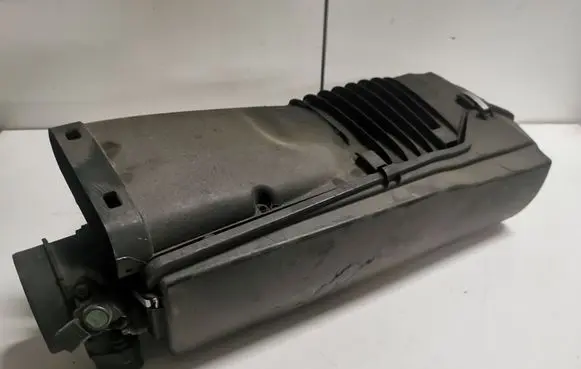 Mercedes-Benz E W211 Air filter box A6460901001