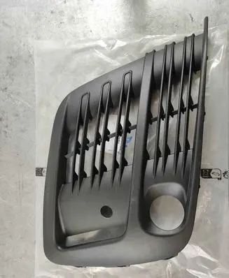 Peugeot Traveller Front bumper lower grill 98117939xt