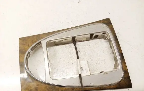 Mercedes-Benz E W211 Other interior part A2116800836