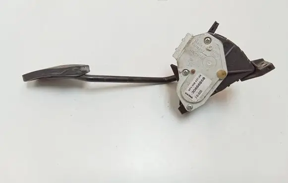 Volvo XC90 Accelerator throttle pedal 30666658