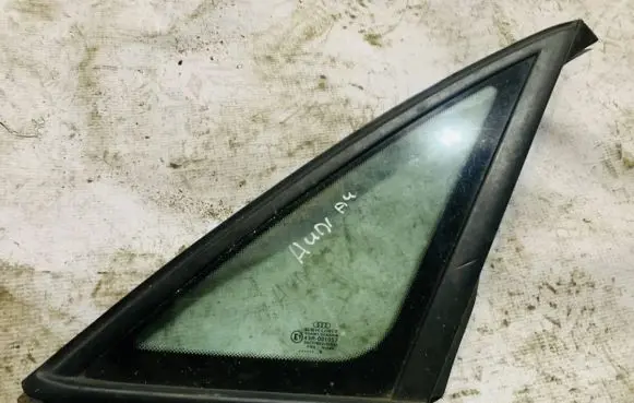 Audi A4 S4 B5 8D Rear side window
