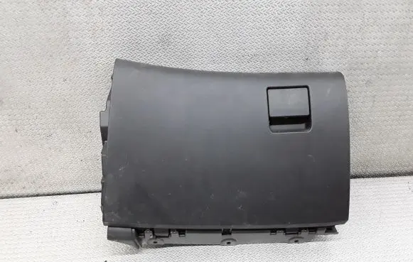 Opel Insignia A Glove box