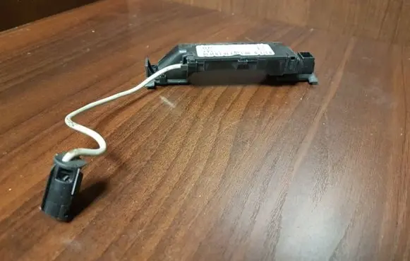 Audi A4 S4 B7 8E 8H Ultrasonic Sensor 8E095177