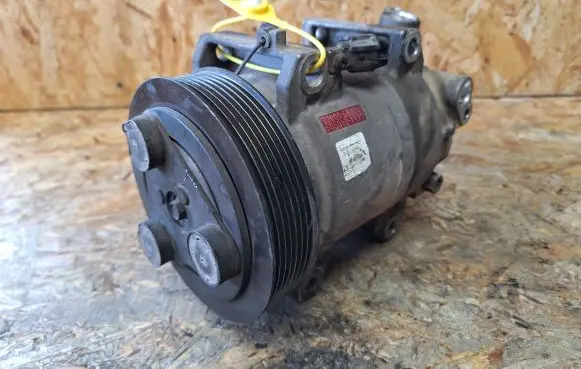 Nissan Navara D40 Air conditioning (A/C) compressor (pump) 92600-EB300