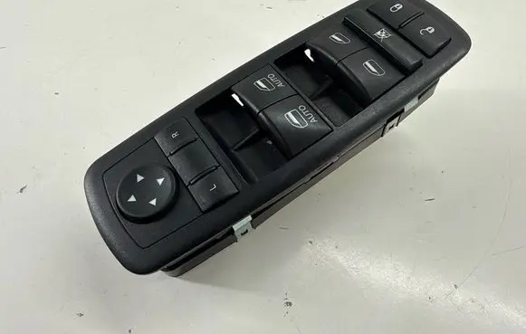 Jeep Grand Cherokee Electric window control switch 68289802AB 68590590AA 68289802AA