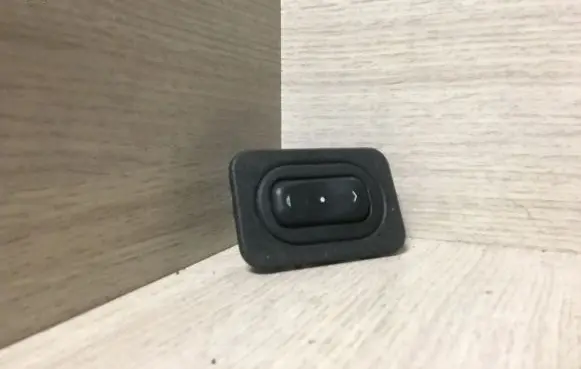 Opel Combo C Electric window control switch 24407699