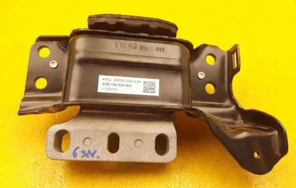 Volkswagen PASSAT B8 Engine mounting bracket BSP01104242 2Q0199555BA 13062019