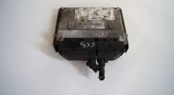 Volkswagen Golf VI Engine control unit/module 06A906033JA 5WP4082604