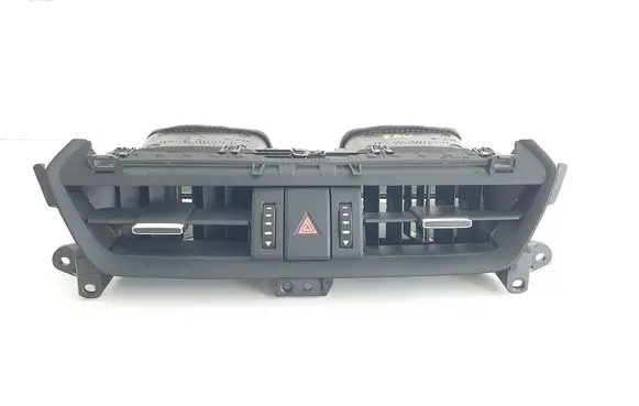 Toyota RAV 4 (XA50) Dash center air vent grill 4556442190 4556532191