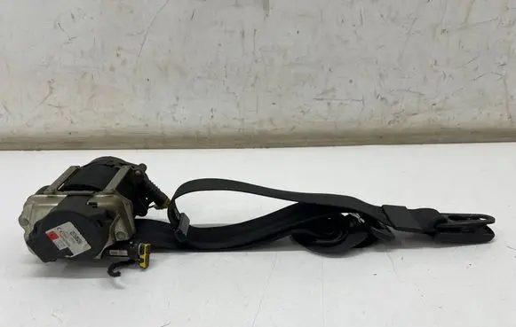 Audi A4 S4 B9 Front seatbelt 642557700A 010L0000