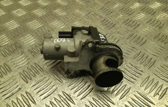 Volkswagen Touareg II EGR valve 057131501G
