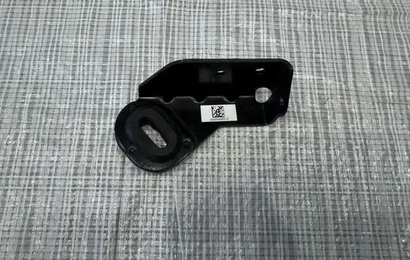 Maserati Grecale Radiator mount bracket 505406010