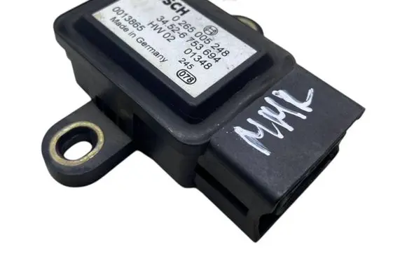 BMW 5 E39 ESP acceleration yaw rate sensor 6753694 34526753694 0265005248