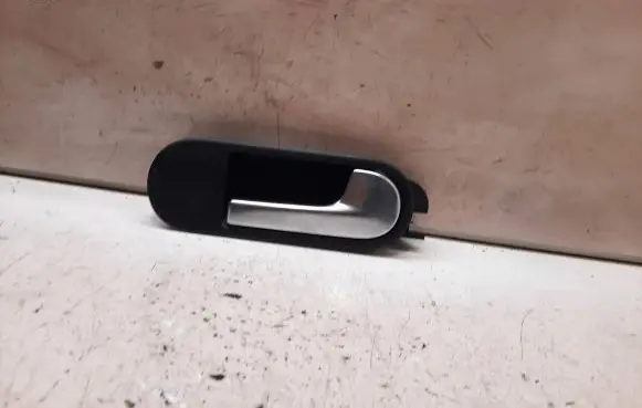 Volkswagen Golf Plus Front door interior handle 5M0837114 CZVG5EL4