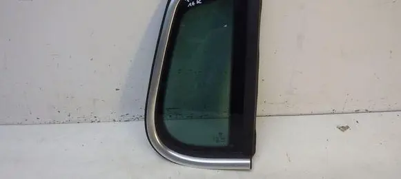 Volkswagen Tiguan Rear side window 5N0845042S