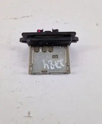 Nissan Note (E11) Heater blower fan relay 