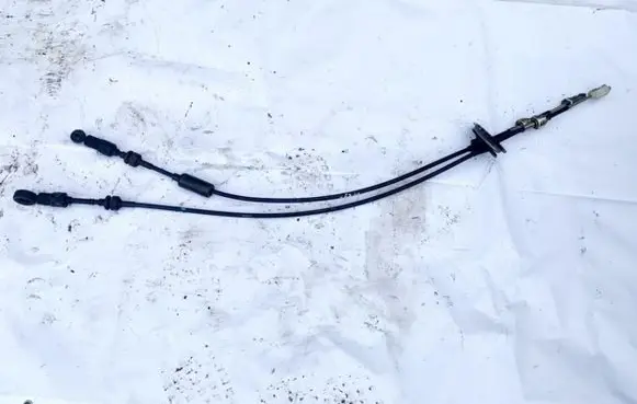 Gear shift cable linkage