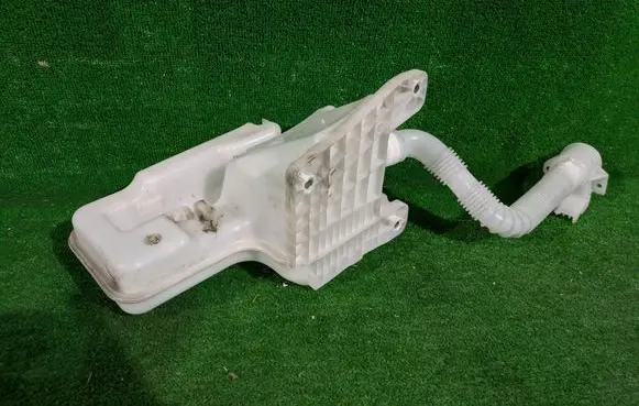 Cupra Formentor Windshield washer fluid reservoir/tank 5FF955453