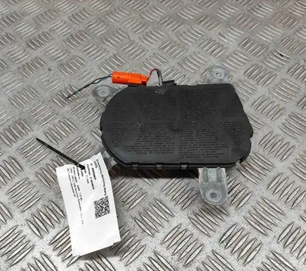 BMW 7 E38 Front door airbag 8208806
