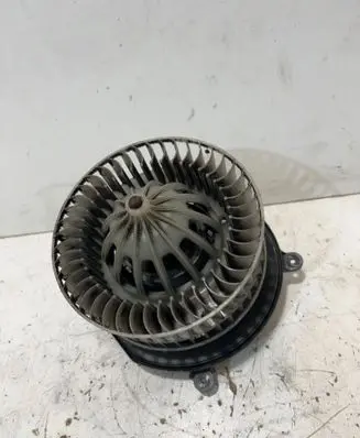 Mercedes-Benz E W211 Heater fan/blower 9400973 A2308210251