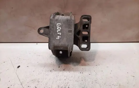 Volkswagen Golf IV Engine mount bracket 1J0199555