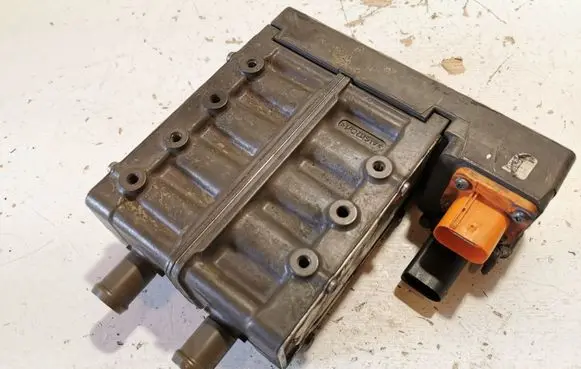 Audi Q7 4M Electric engine pre-heating system (optional) 12E963231G