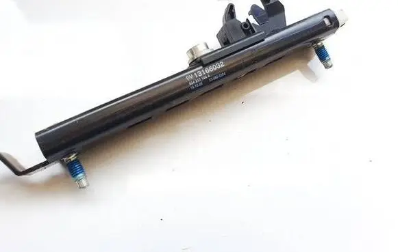 Opel Astra H Seat belt adjustment rail 13166032