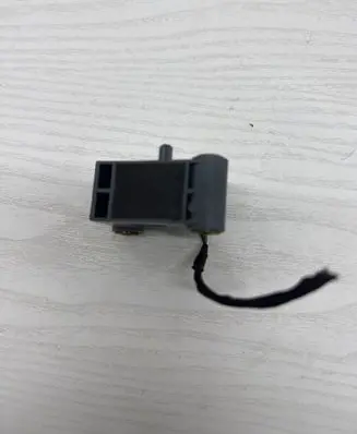 BMW 5 F10 F11 Airbag deployment crash/impact sensor 9159314 120710 008743