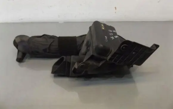 KIA Rio Intake resonator 