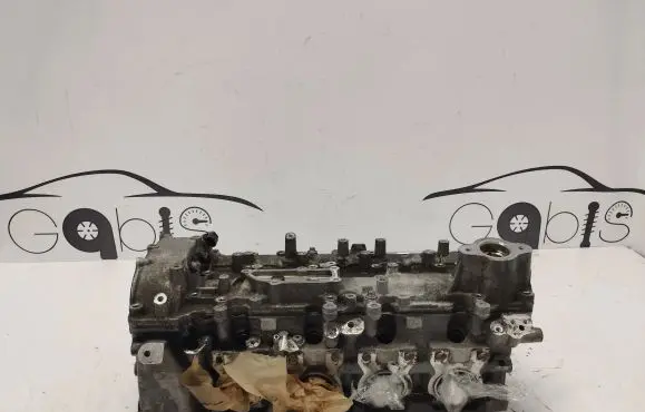 Engine head